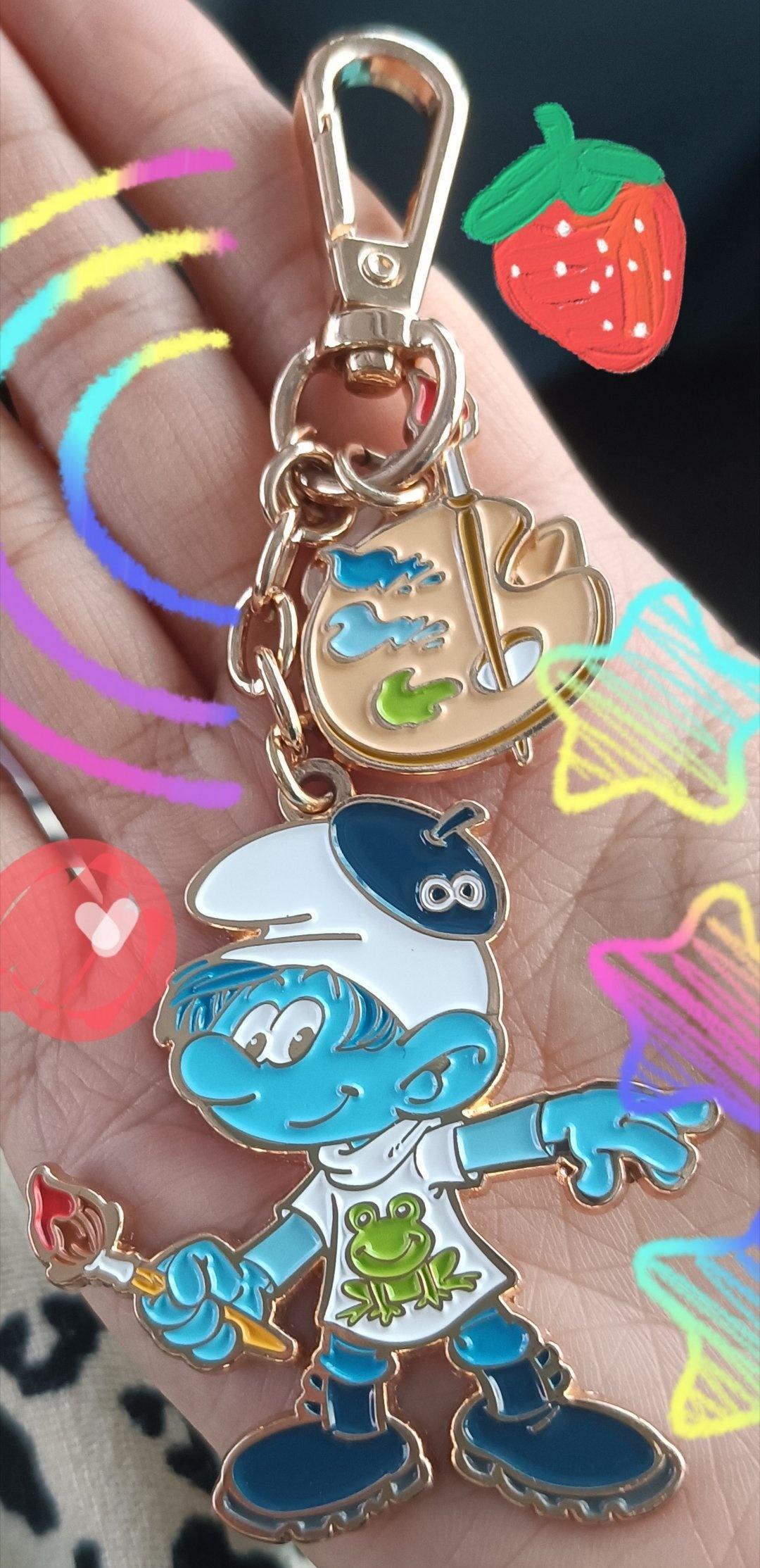 明浩会带来好运！
刚刚在车上
有喜欢8宝的宝宝妹妹
送了钥匙扣
好好看啊
妹妹还