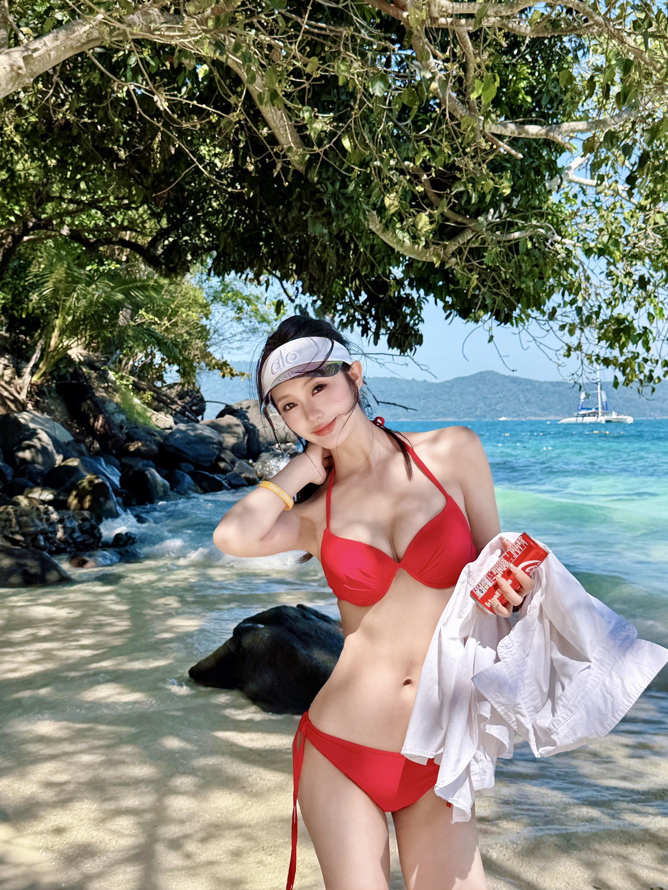 靠近阳光里 什么都不用想。