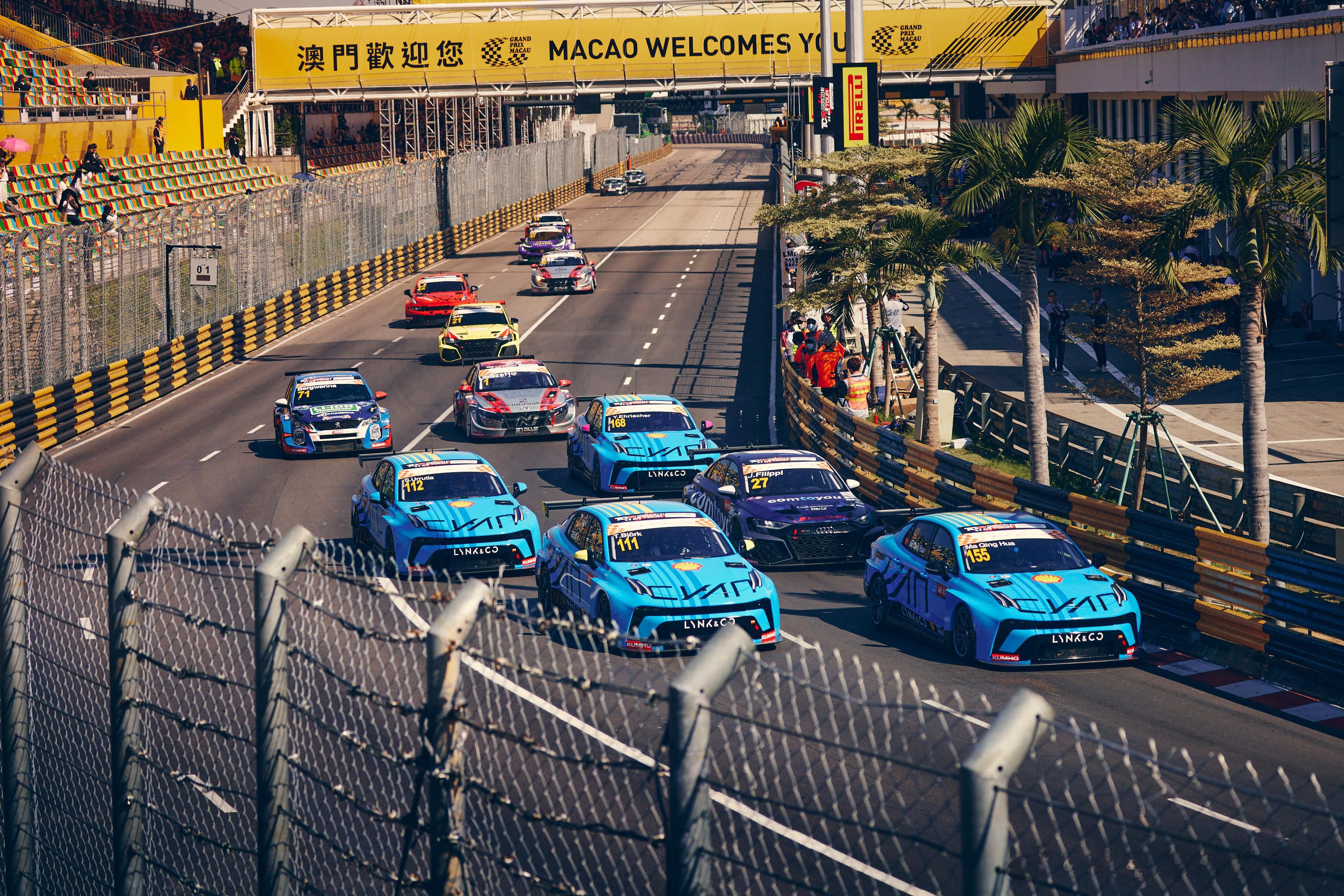 #哪一刻让你为中国汽车自豪# 11月19日，2023TCR世界巡回赛收官战在澳门