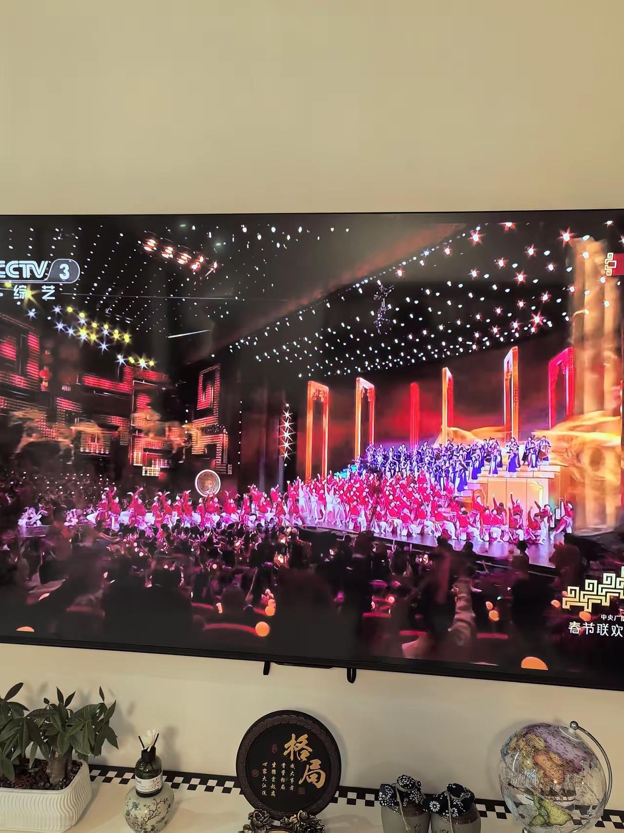 2026年春晚，乱七八糟！导演的初衷不是“联欢”，不是为了让辛苦一年的老百姓坐下