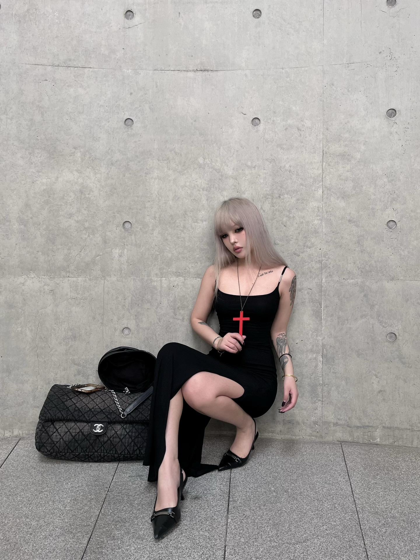 对女人已经不抱希望了 但是抱着睡可以