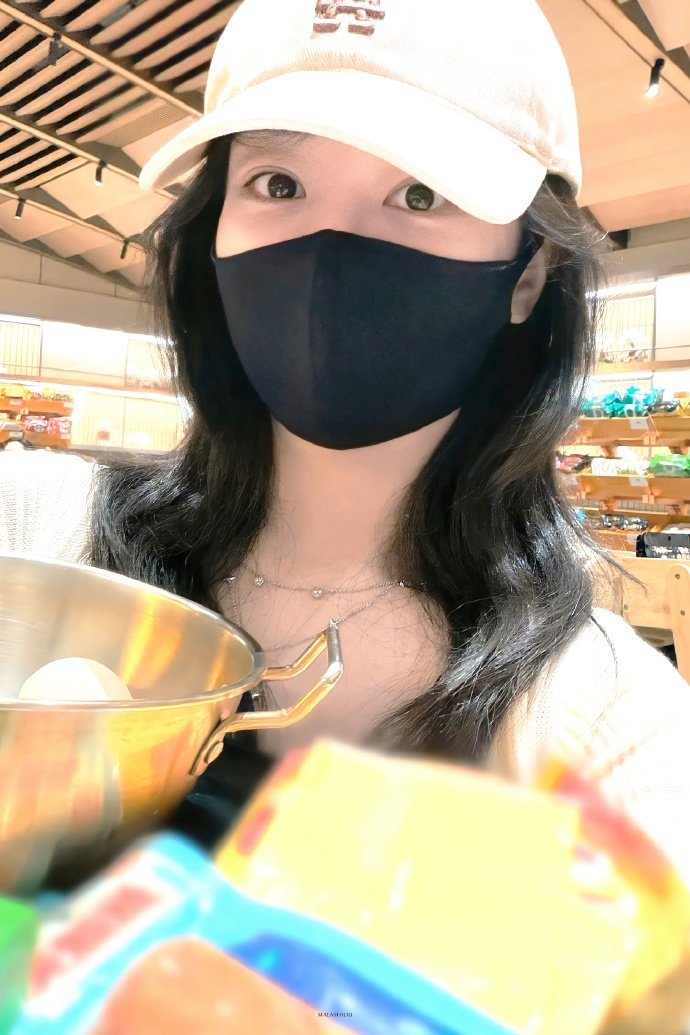 杨紫玉兰花开君再来 💜杨紫董竹君 我要把我的星球和玫瑰都给你. 杨紫🔸杨紫玉
