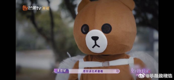 女推 不当沉默的大多数  偷 拍不仅仅是个人隐私的侵犯，更是社会风气的败坏，从暗