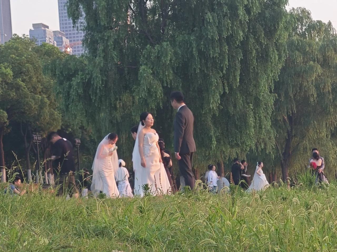 韩雪想找经历丰富、有爸爸般特质且财务自由的男生，还真和她最后结婚对象情况对上了。
