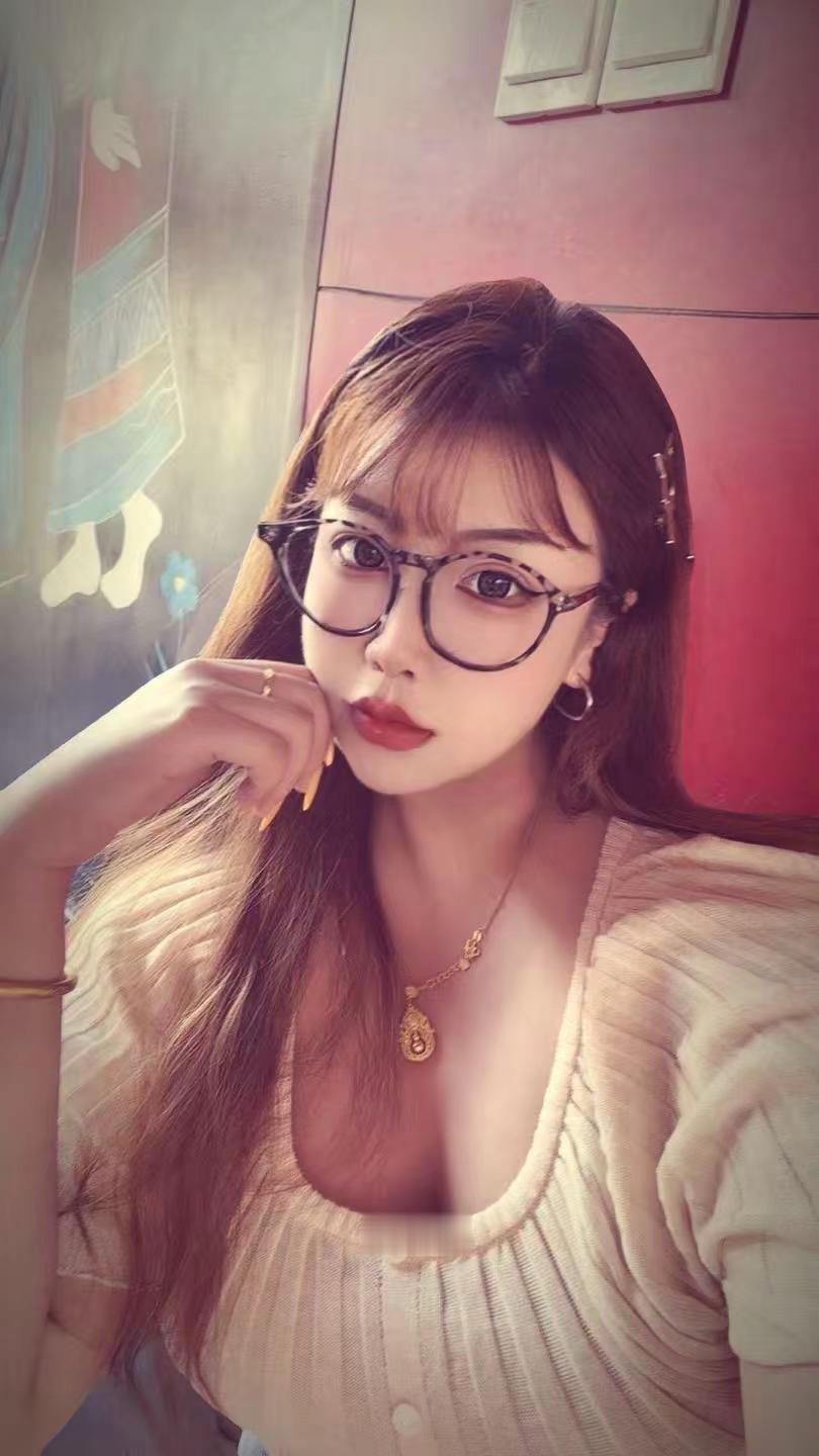 聊两天 不送999玫瑰或转账 不好意思那就没有第三天了 我很忙的