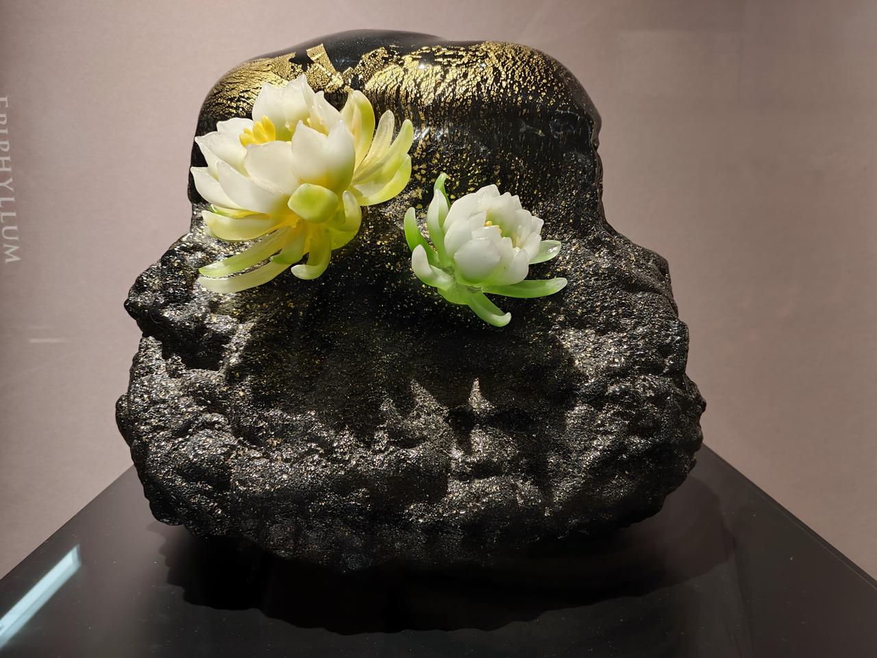 能看出来这是什么工艺吗？
这是在中国陶琉博物馆拍到的艺术作品！