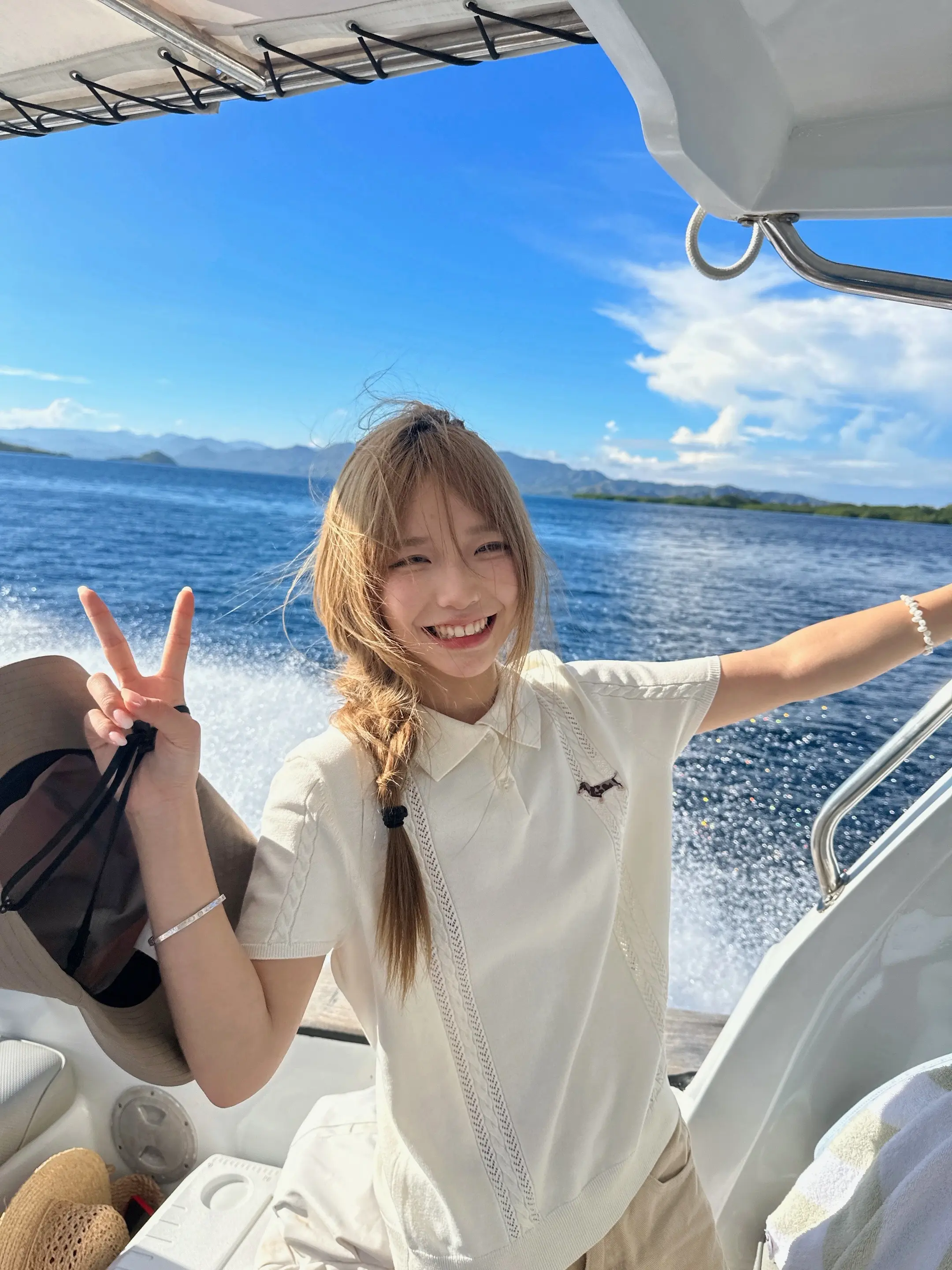 誓言如羽毛輕盈 又如磐石般沉重