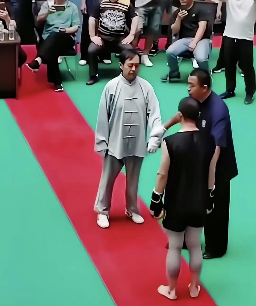 分享今日的感悟如果真像他说得那样：当过兵，入过党，上过大学，那么个人觉得纪监部门