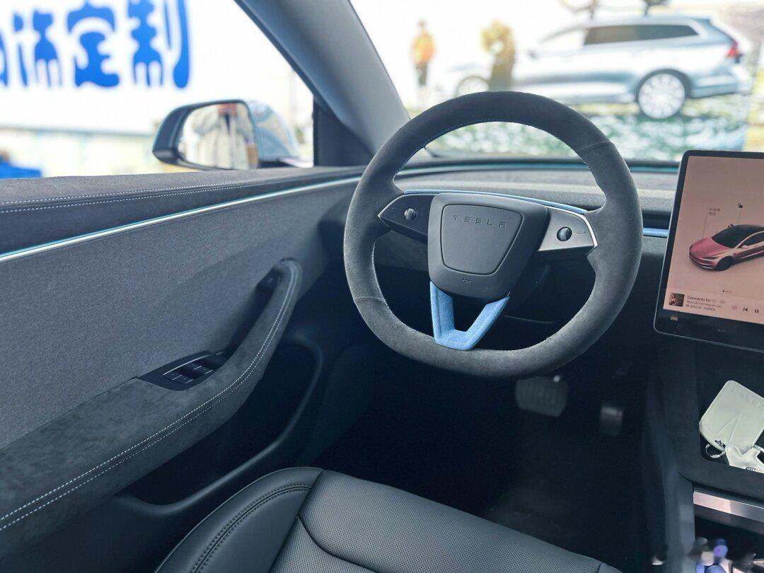 特斯拉在港澳推出Model 3 Standard标准版，香港定价折合人民币约17