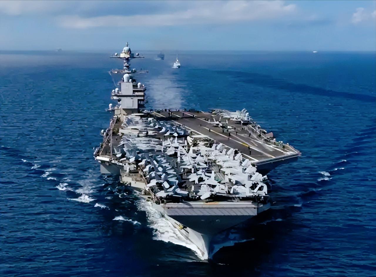 号称全球最牛，花了130亿美元打造的美军福特号航母居然被一场大火干懵了，从3月1