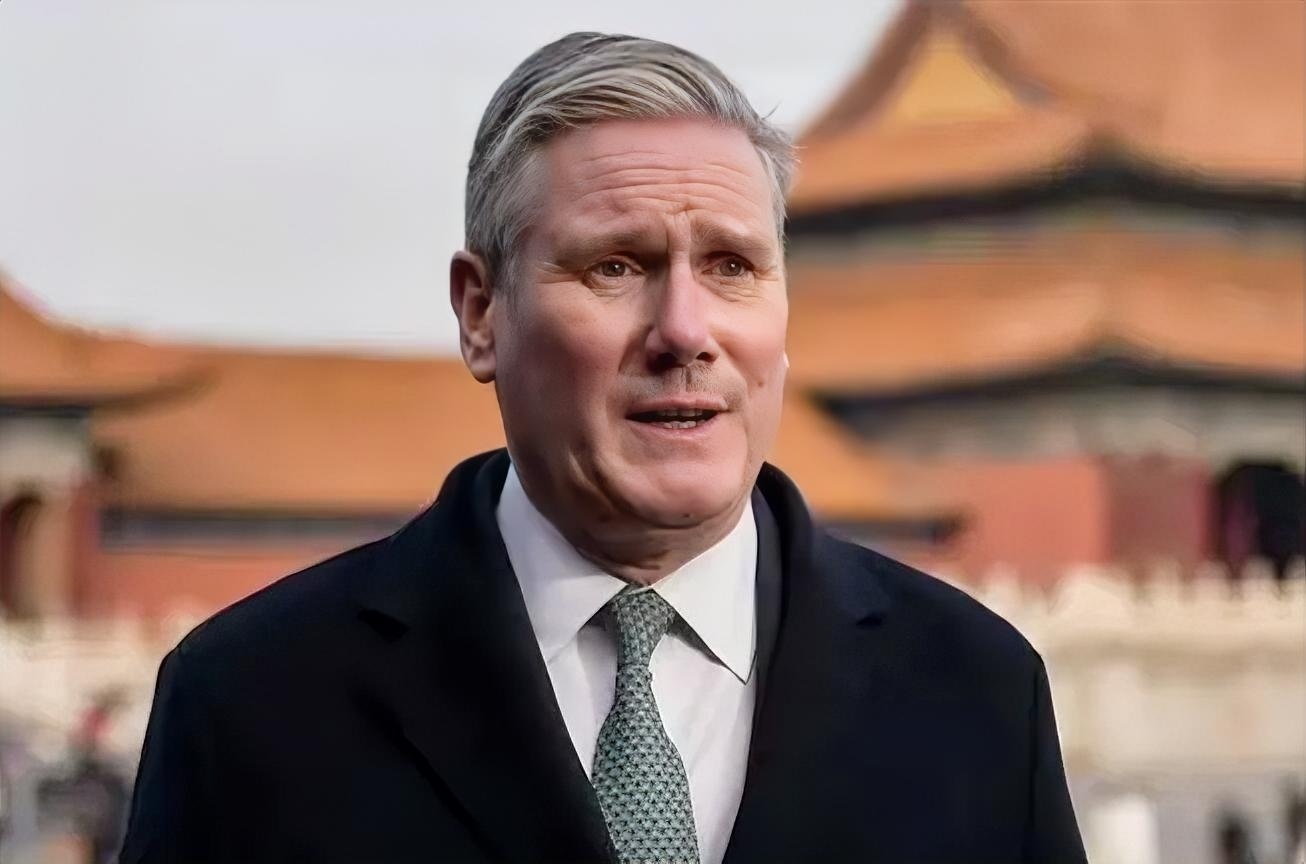 如果你对英国有所了解的话，就会发现这个老牌帝国主义现在挺魔幻的！一个18岁的大学