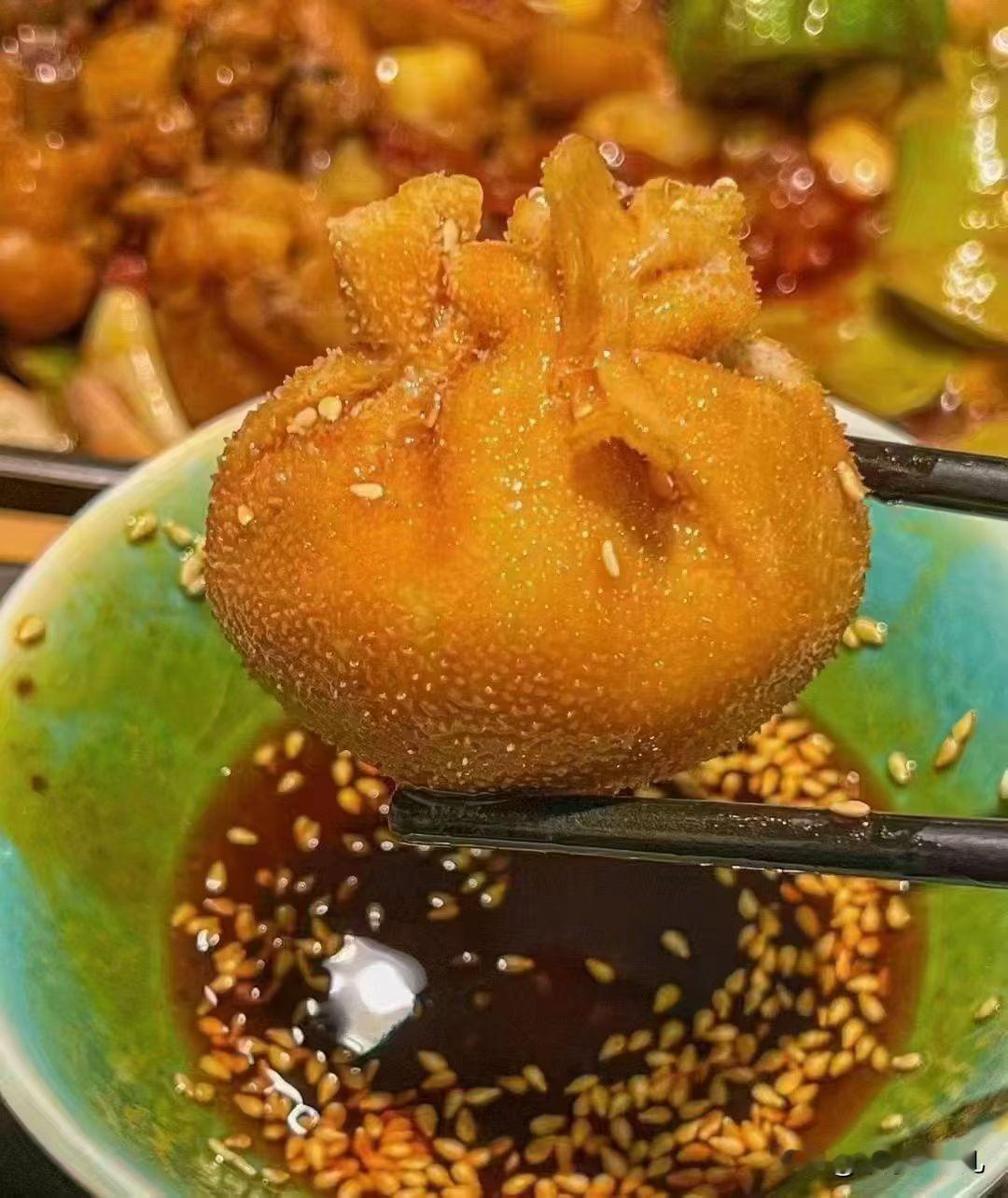 前些天我被同行坑，搬了一吨肉，上周我和同行坑了CC也搬了一吨货，今天她报复我了。