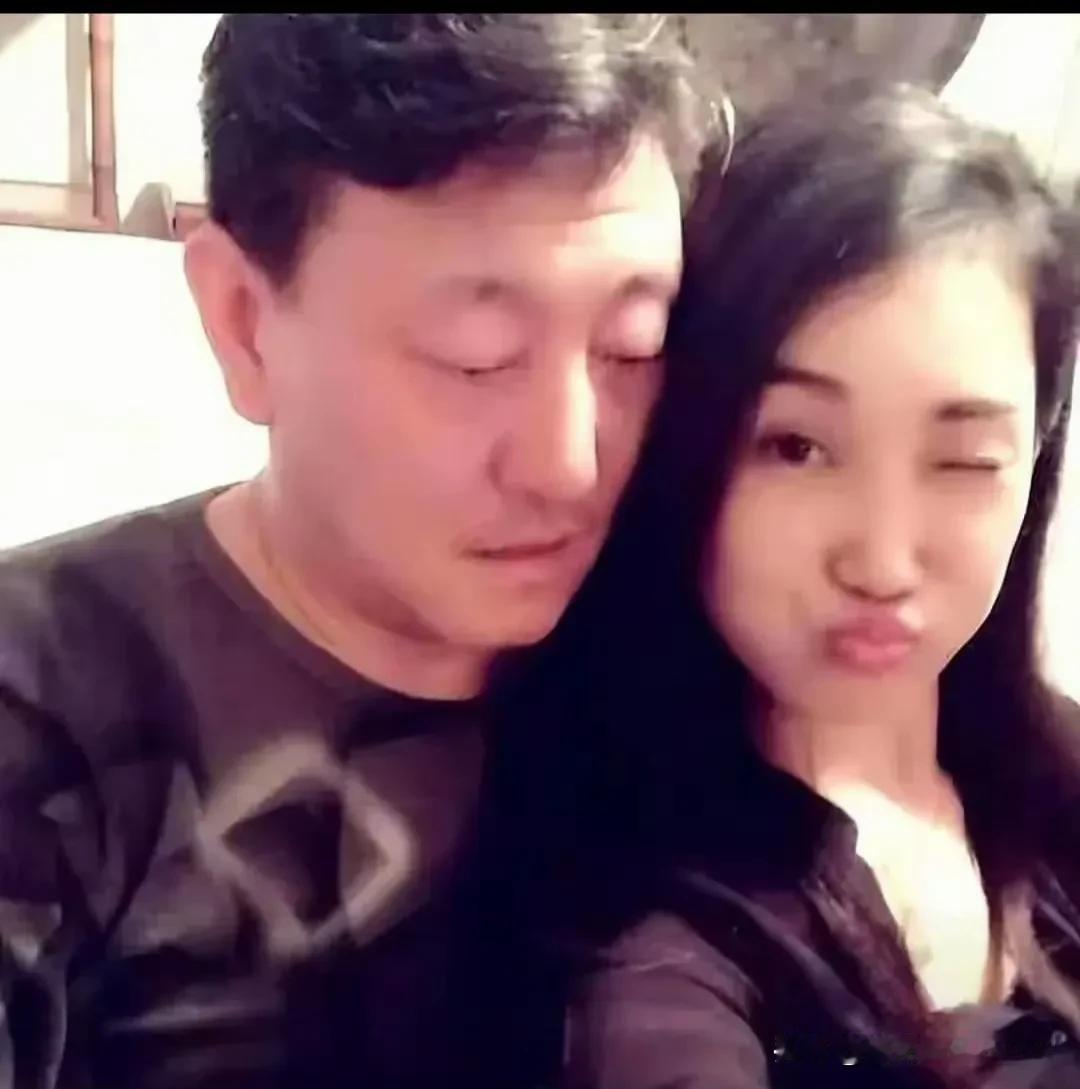 微博上都传疯了，韩磊这几天心情或许有点沮丧、有点焦虑…因为， 近日，有网友发帖称