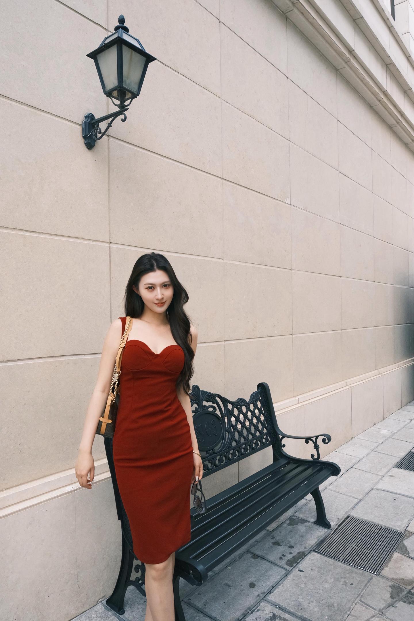极度坦诚就是为了以后掀桌子的心安理得。