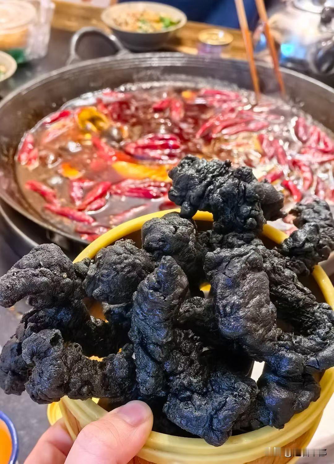 看图猜哈这是什么菜？
评论区告诉我！
答对的请你吃！