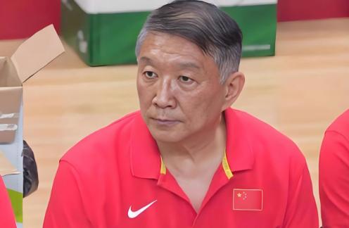 宫鲁鸣做出了一个重要的决定，挽救了中国女篮！

2026 年 3 月 4 号晚上