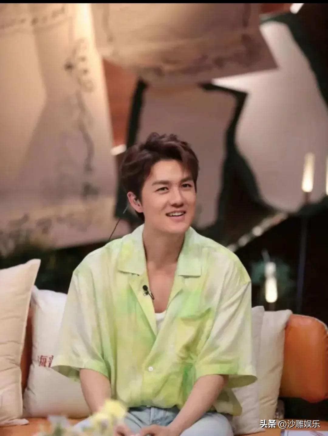 吴克群，影响力太大了！


3月4日，台湾省全国人大代表曾力群在驻地接受采访的时