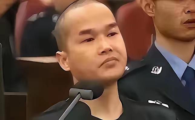 2018年张扣扣杀死王家三人，唯独不杀王自新妻子：她有不死的理由。​​1996年