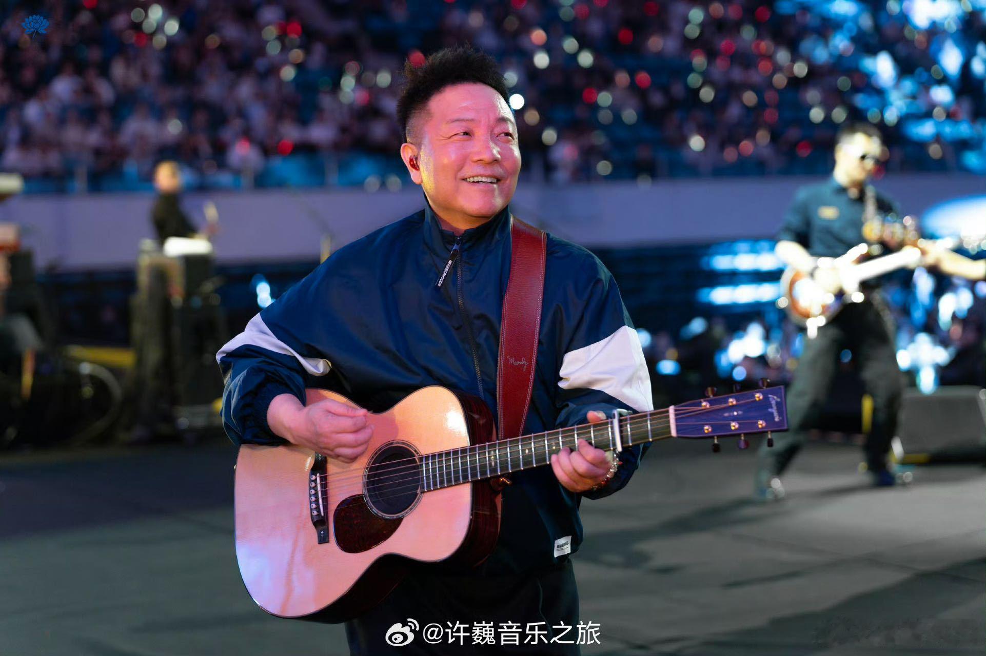 许巍痛仰声玩八月将空降云南千里奔赴的意义，就是在滇池的晚风里，和许巍痛仰的旋律撞