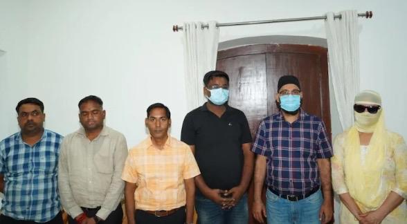 【#印度捣毁跨国非法肾脏移植团伙#，已有5名医生被捕，专挑经济困难的年轻人下手】