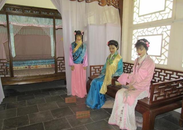 《红楼梦》里最清醒的一间房：看懂宝钗，才懂做人分寸
 
逛过大观园那么多精致院子