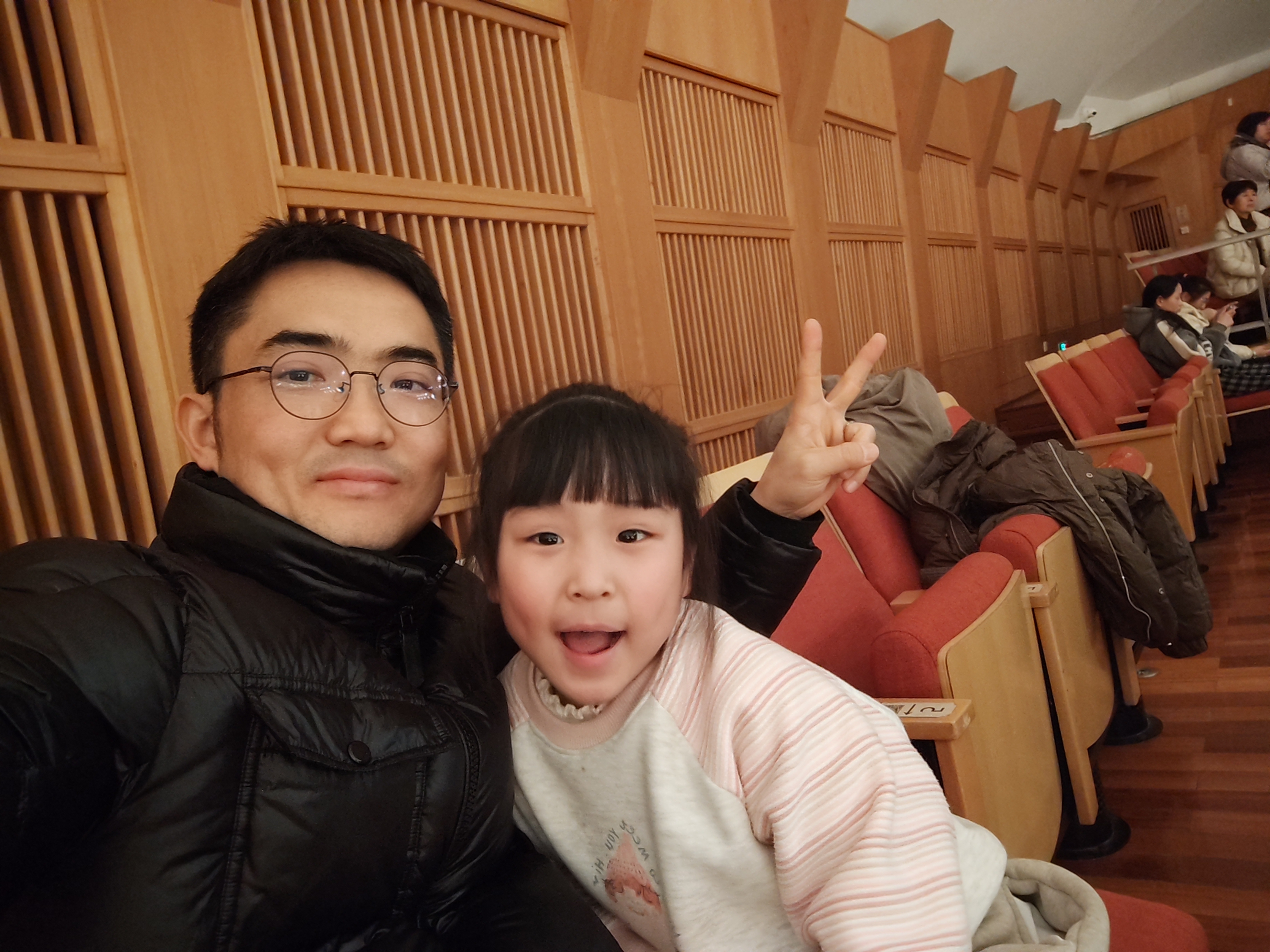 我们是合格的父母吗？这个问题应该经常问，什么是最重要的事情？有时候真是拿捏不来。