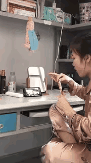 她告诉我是辣条[捂脸][捂脸][捂脸]