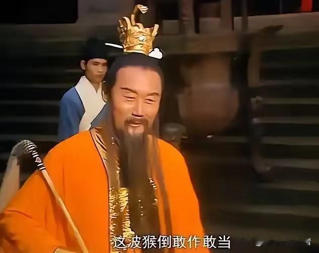 镇元子真的太宠爱孙悟空了，假装不在家，给孙悟空制造难关。
人参果树3000年开花