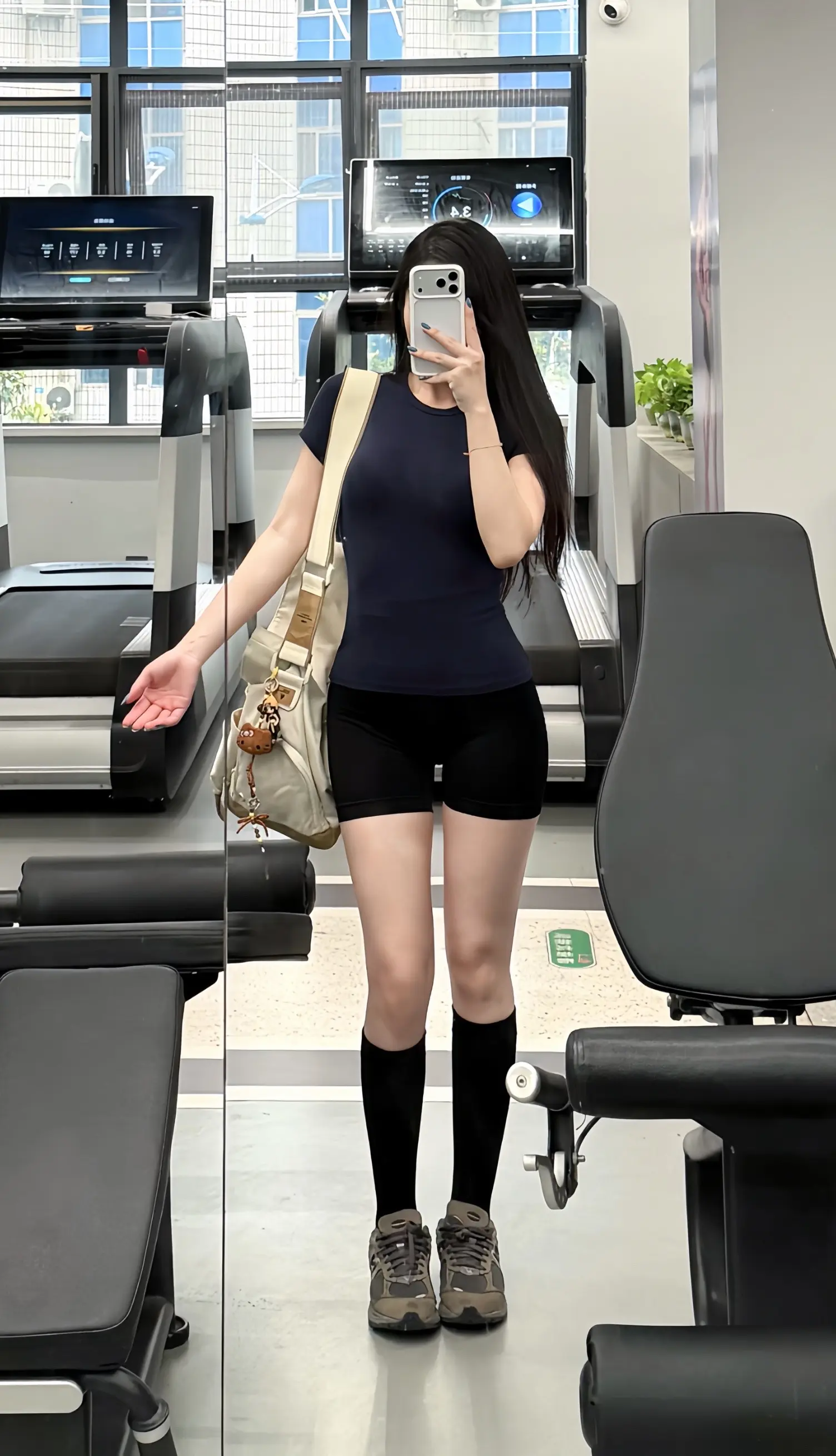 练的一般 穿的要帅。