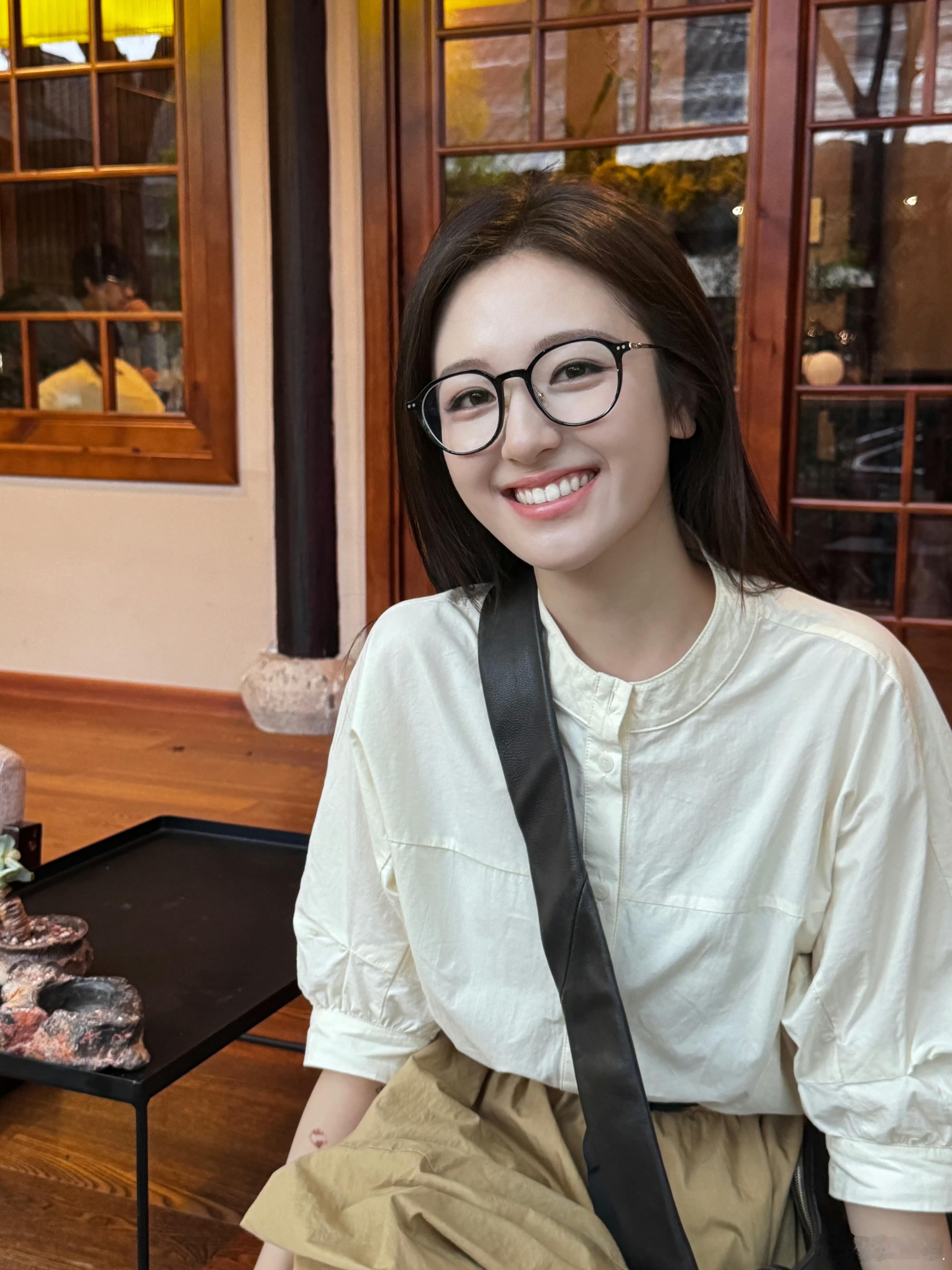 李兰迪最近的照片都美得不行欸 ​​​