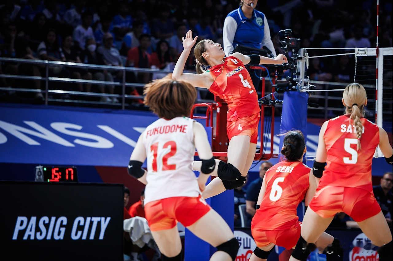 日本女排世联赛第二站菲律宾站首秀3-2战胜塞尔维亚队，石川真佑24分，和田由纪子