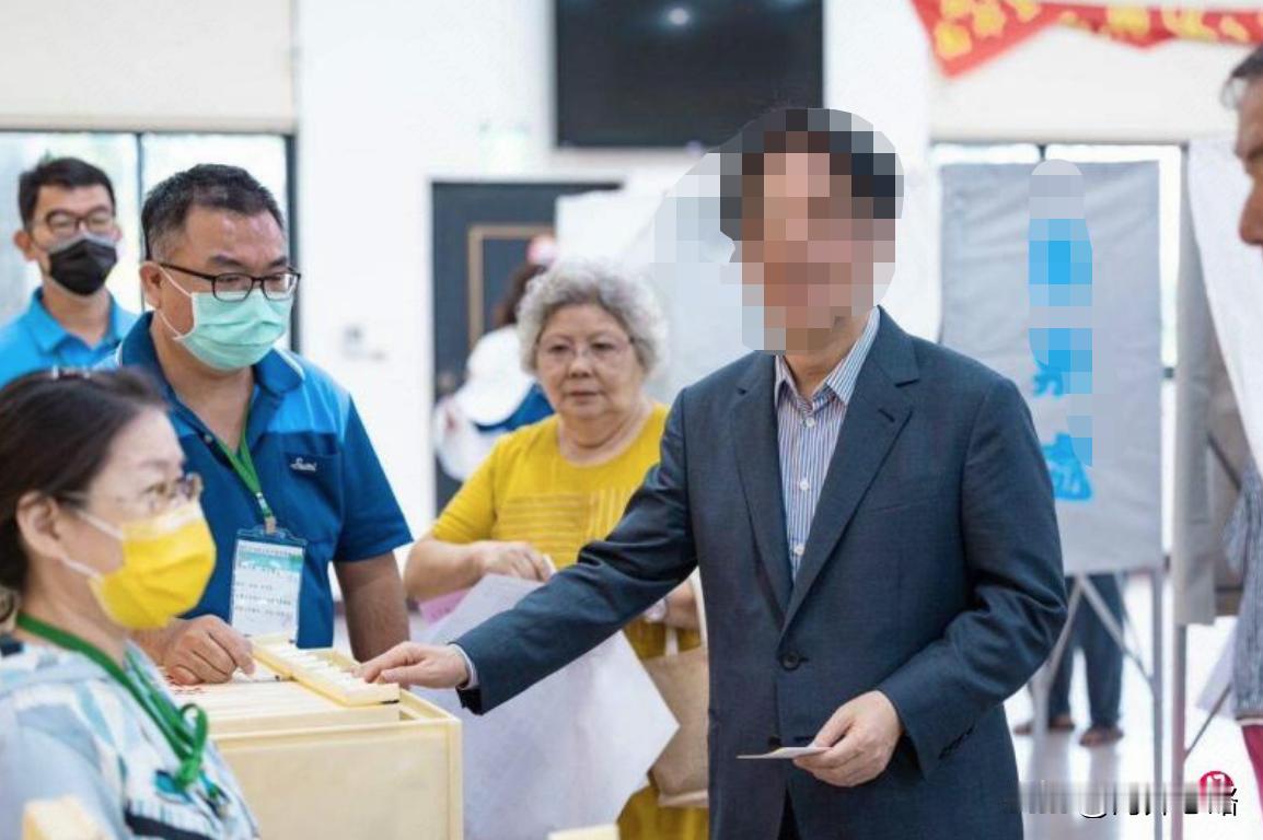 针对台湾省多位艺人支持两岸统一，民族败类赖清德声称：更重要的是他们内心想的是什么