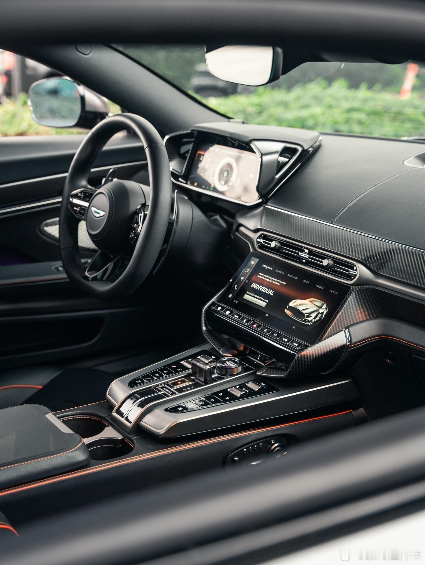 大屏时代应该保留物理按键吗超级车主大v聊车 虽然现在可以用屏幕控制越来越多的功能