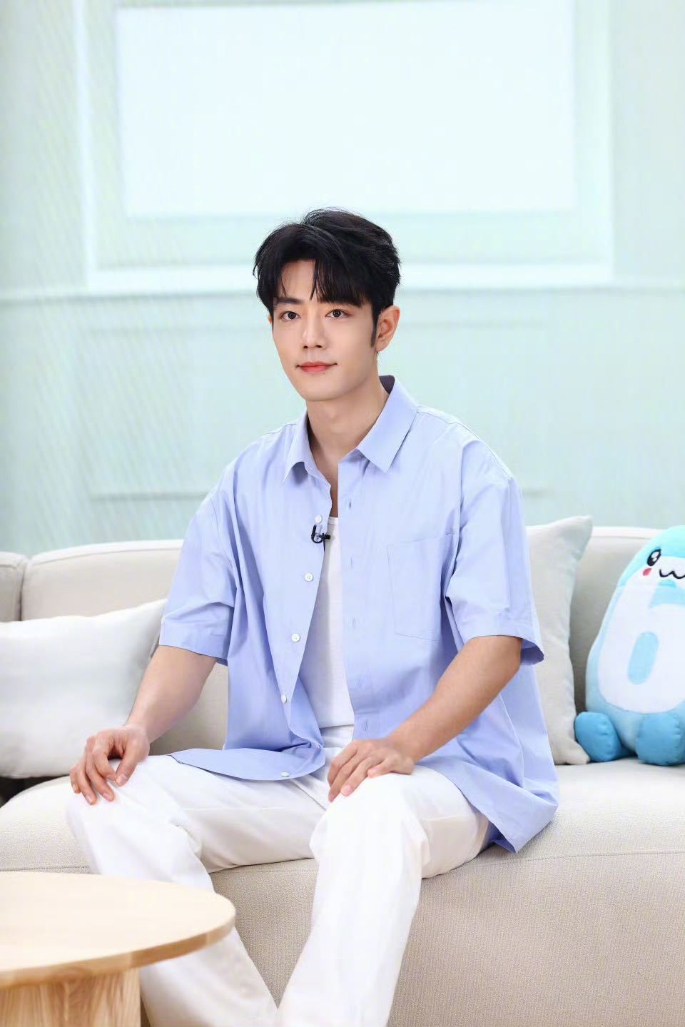 肖战彭昱畅周依然想在作品上刻上谨制肖战想手搓苏罗通 欢迎《得闲谨制》剧组做客新浪