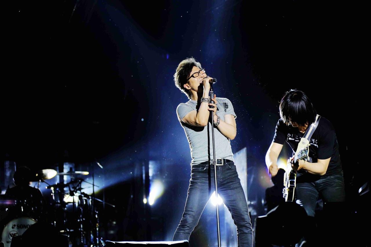 “跑调是真跑调，开心是真开心！”汪峰哈尔滨演唱会真是“状况百出”。10月26日现