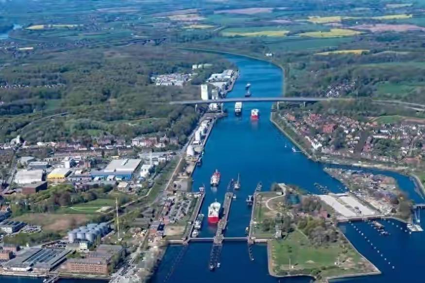 一颗螺丝钉都不留给巴拿马，港澳办警告是给其最后的改错机会
 
2026年1月的巴