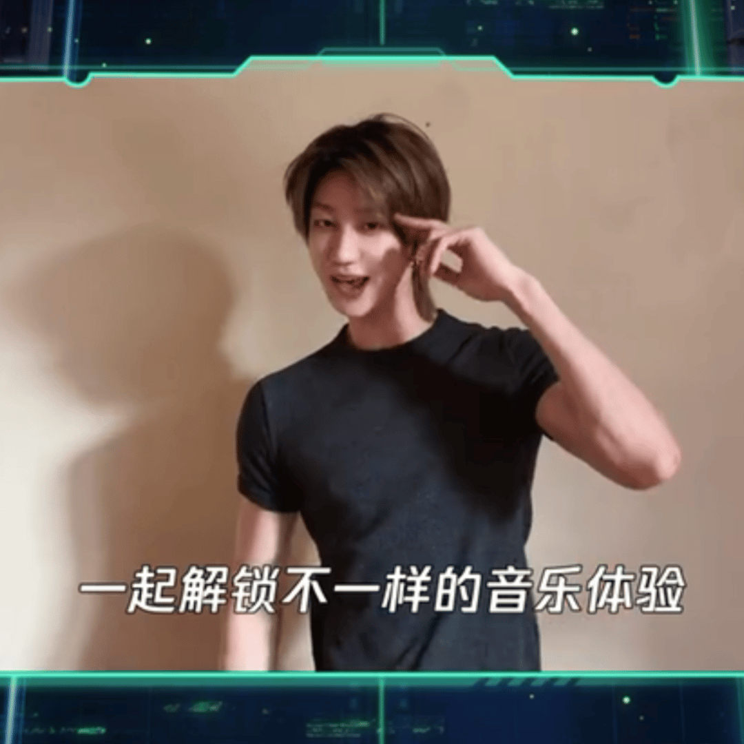 小小的脸蛋大大的膀子 