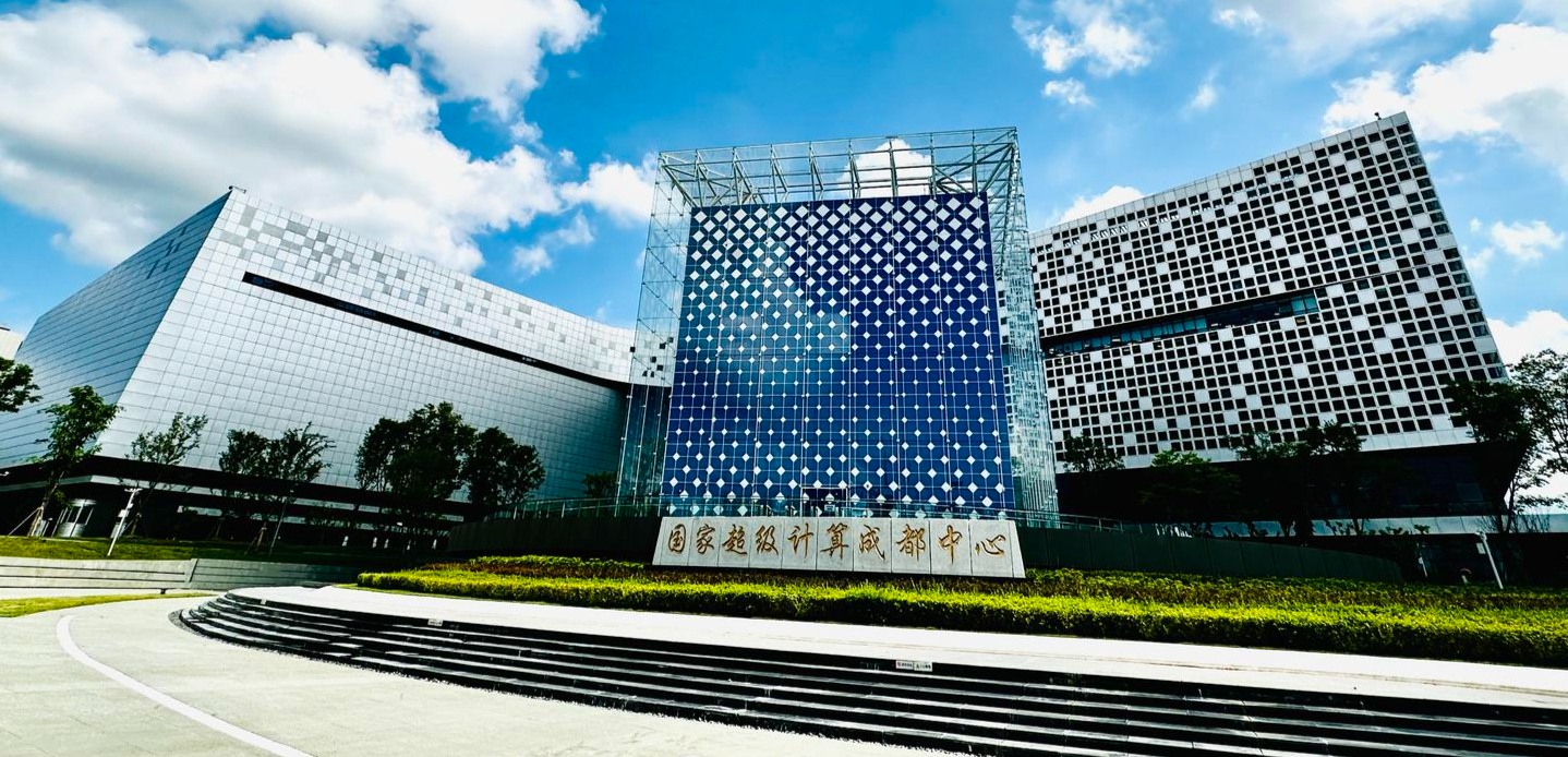 凤凰山飞檐、天府机场下穿高铁……成都这些建筑,原来是“算”出来的!