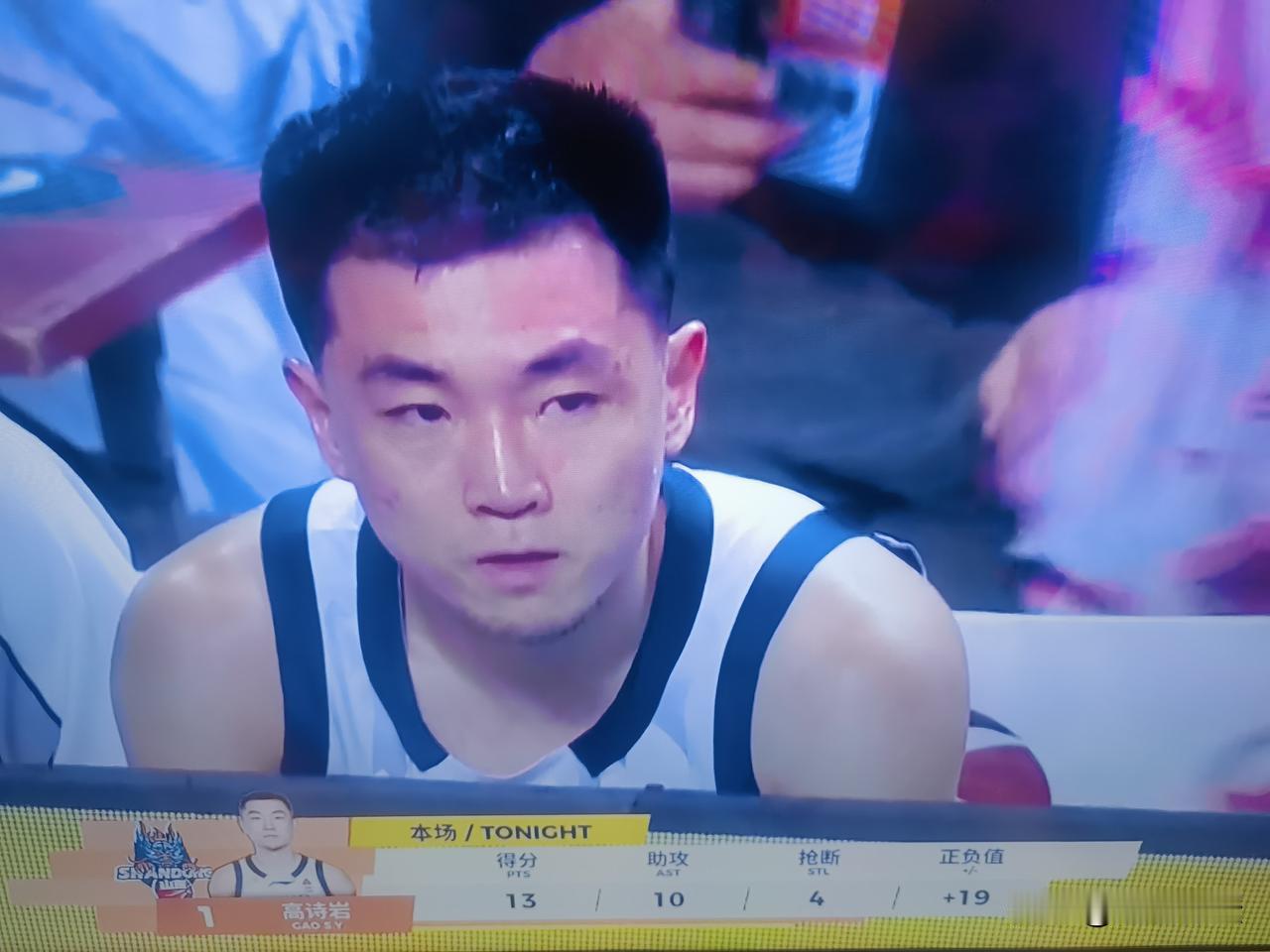 山东高速男篮客场拿下南京天之蓝，高诗岩要记头功！第三节结束，高诗岩正负值十19，