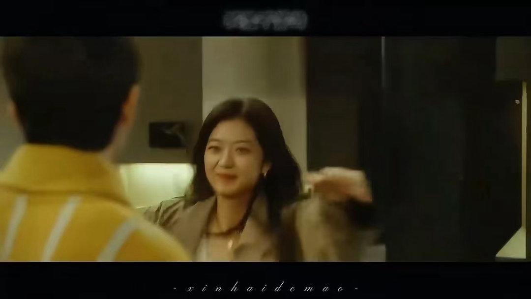 栾念宣布专家vs黄子韬宣布成团 栾念这段和黄子韬成团夜那段，用的是同一套痛苦面具