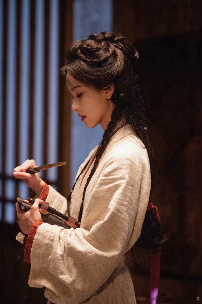 陈都灵又素素的美出人生镜头咱就是说陈都灵真的是将翘楚里的这种风格焊死好吗！真的是