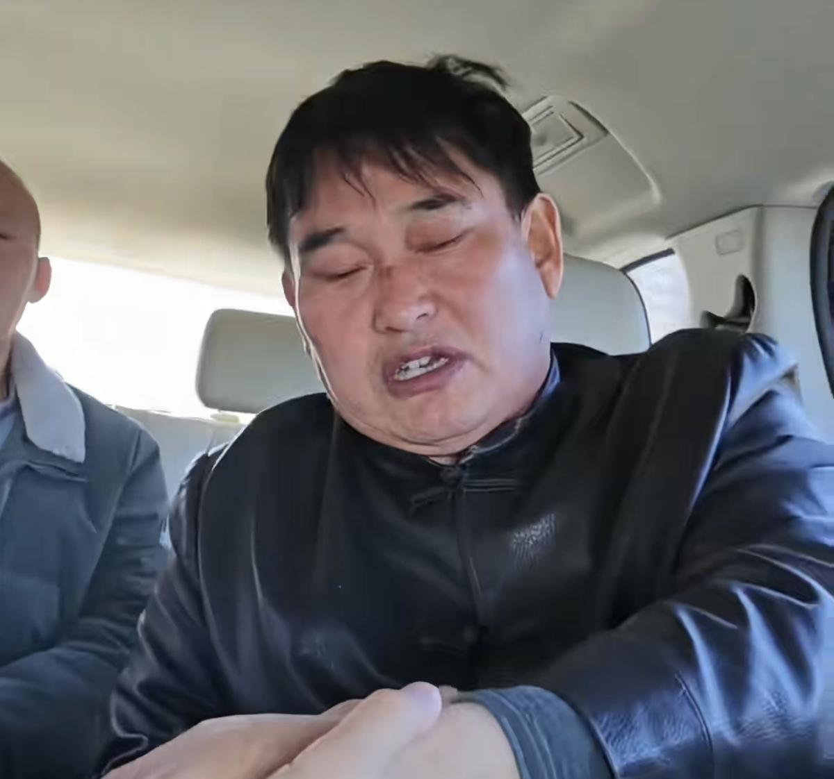 说实话，大衣哥被骗确实是个心酸的故事，但是塞翁失马焉知非福。

3万元得到南天门