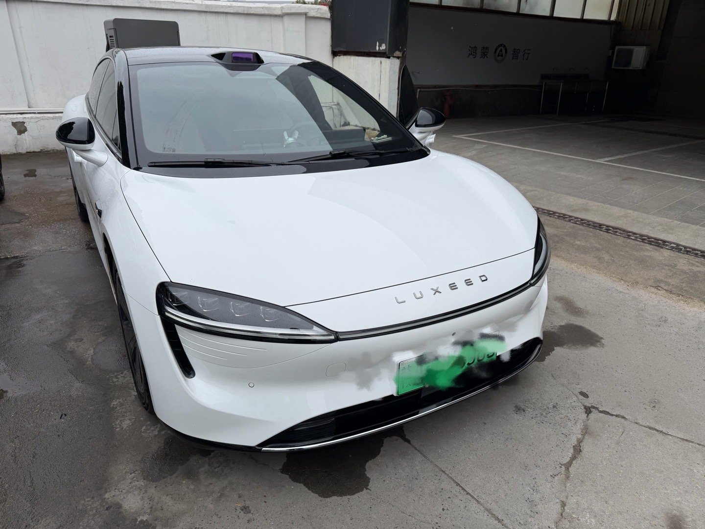 今天给我的智界S7做个春季检查，不仅检查免费还给个新春礼盒，情绪价值这块，还得是