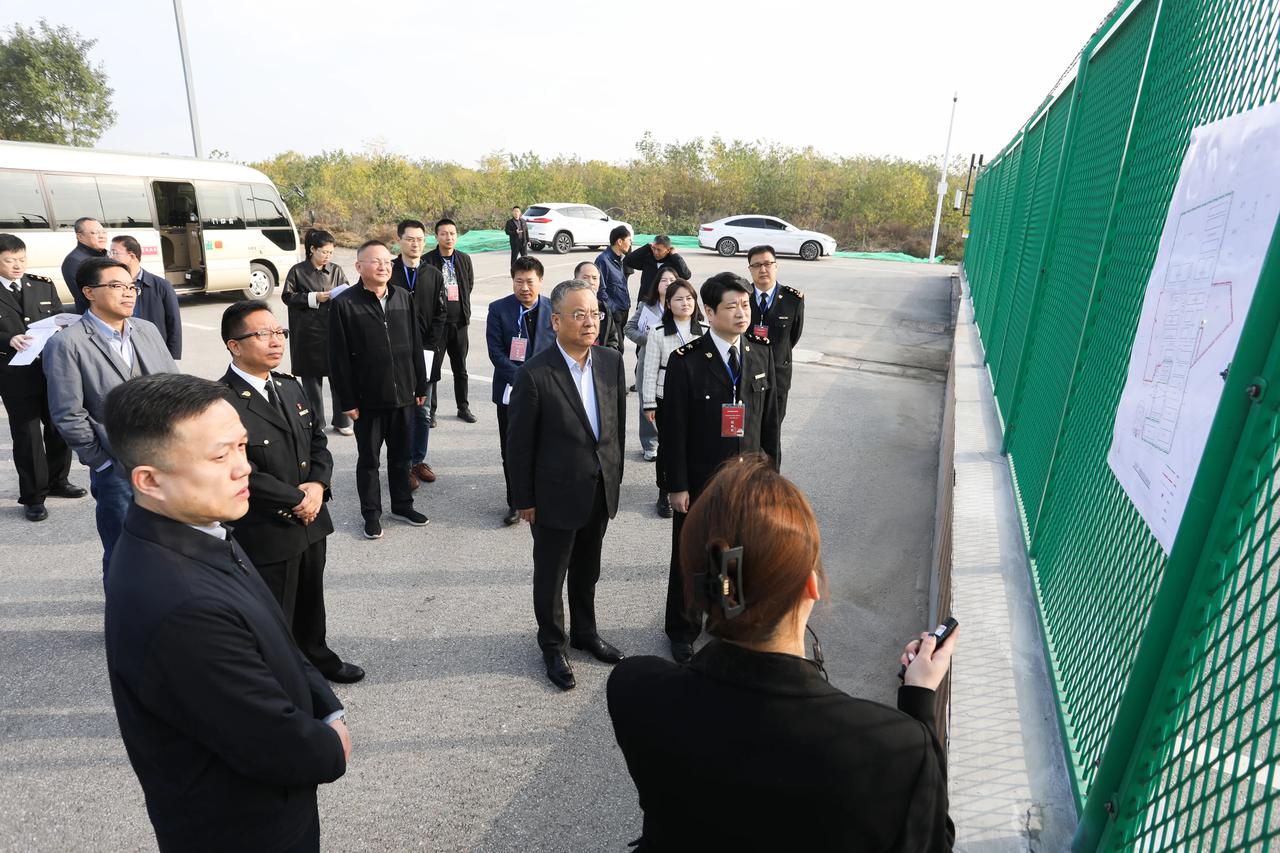 陕西西咸空港综合保税区全域正式通过验收
 
11月22日，陕西西咸空港综合保税区