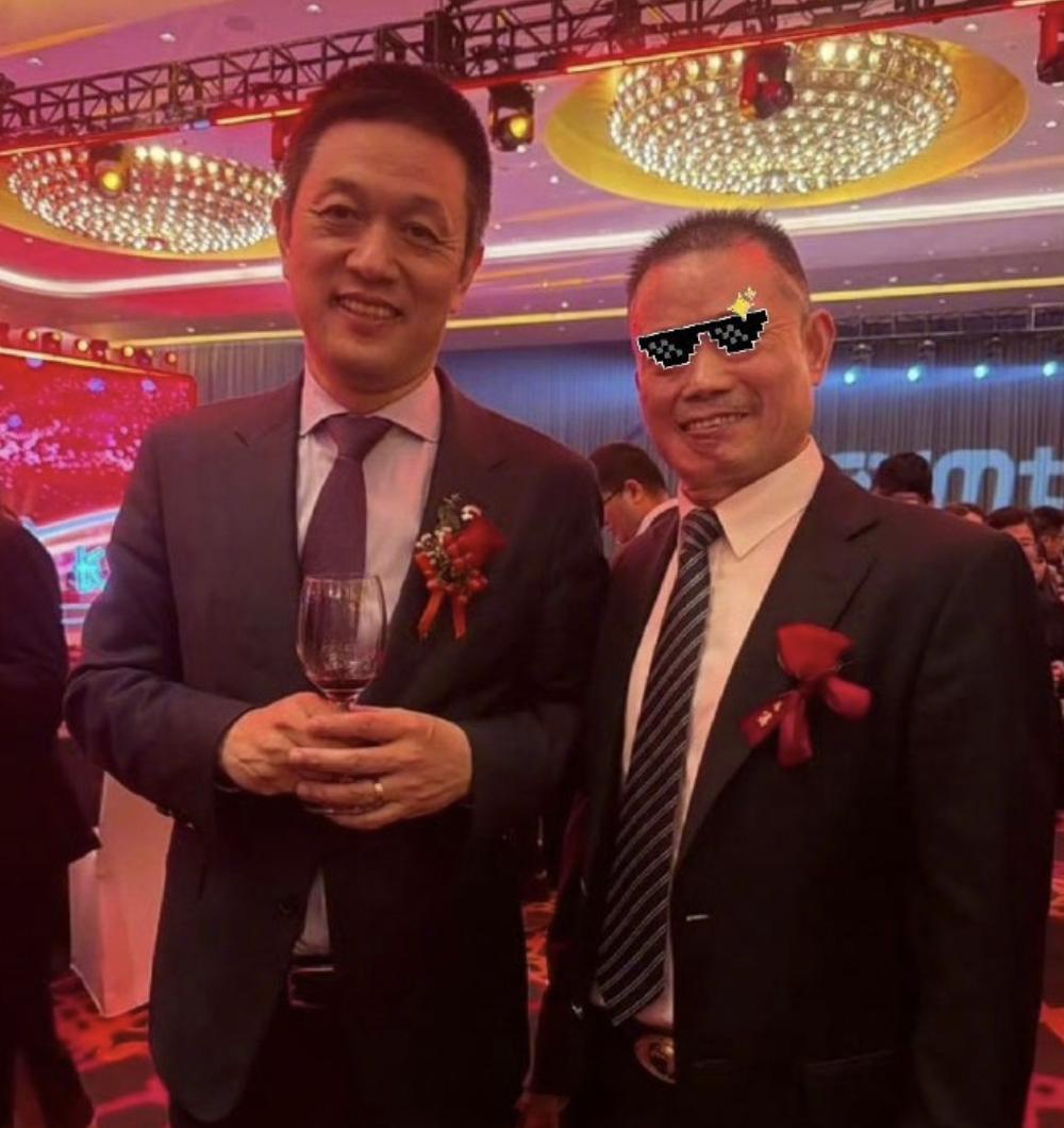 李斌出席长鑫科技上市答谢宴 斌哥出现在长鑫科技上市答谢宴，这波也是同在合肥的支持