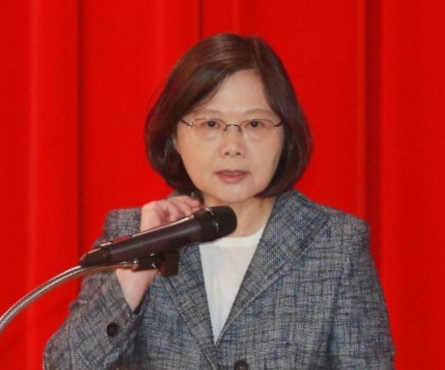 正值中美北京峰会登场，蔡英文昨天（14日）在东海大学演讲中抛出了一段话：台湾没有