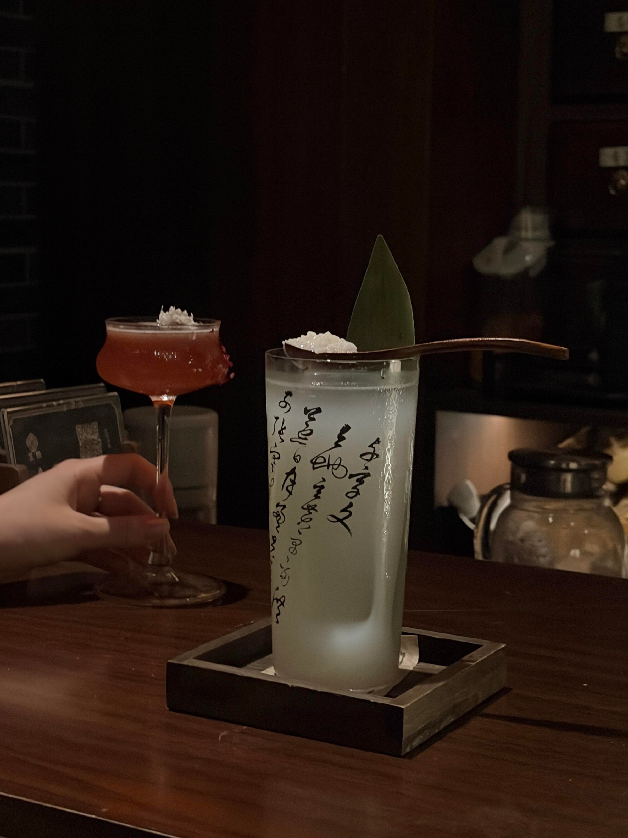 年轻不懂事都是不年,于是人们有了后来。 