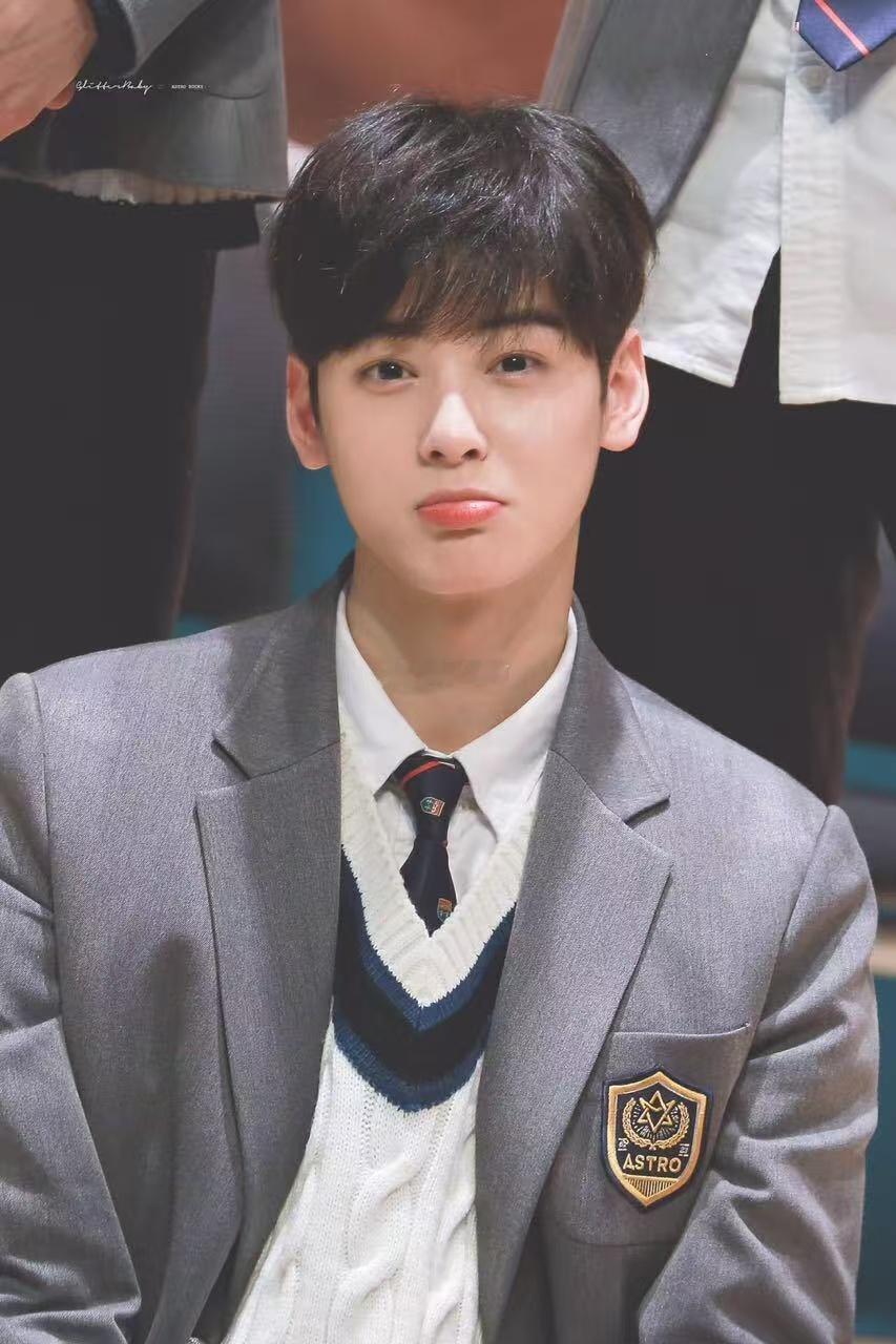 终于知道车银优像谁了 这是什么神仙巧合！车银优笑起来的弧度和神态，居然和林志颖这