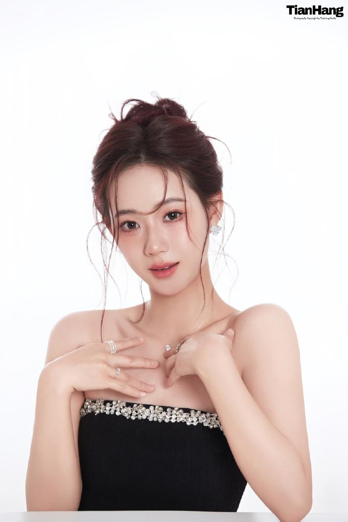 绝美美少女什么样的女生让人过目难忘?