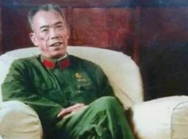 1980年，被组织审查和劳动锻炼长达8年的梁兴初将军，终于等到了处理结果：免除党